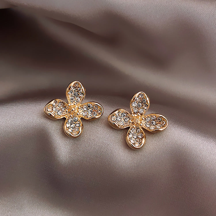 Wholesale S925 silver needle leaf rose small fresh flower earrings